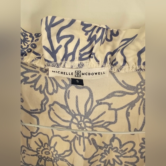Michelle McDowell Fresh Feelings Elle Top Blue White Floral Size Small - Picture 4 of 9